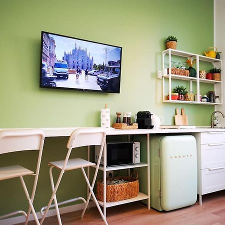 Sunny Flat 50 Meters From The Metro Apartment Milan Luaran gambar
