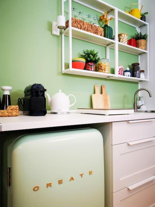 Sunny Flat 50 Meters From The Metro Apartment Milan Luaran gambar