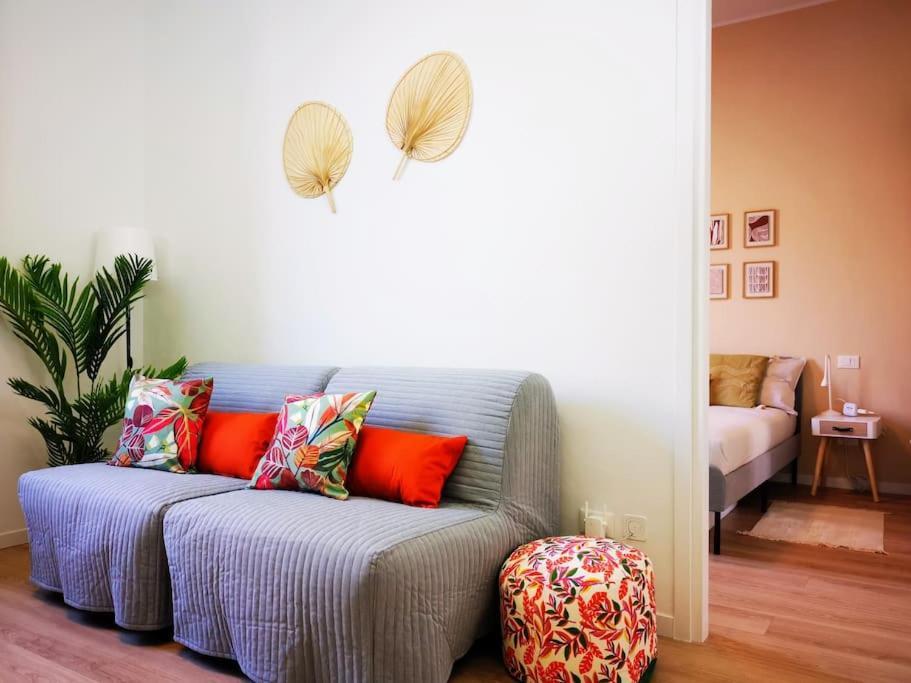 Sunny Flat 50 Meters From The Metro Apartment Milan Luaran gambar